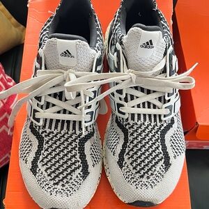 Ultraboost Adidas Monochrome Knit Sneakers - no box